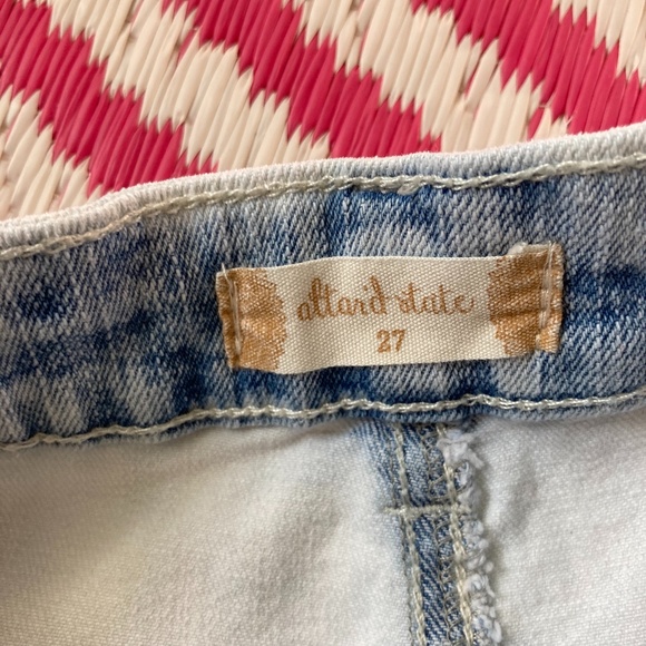 Altar'd State Acid Wash Distressed Jean Shorts 27 - Picture 5 of 6